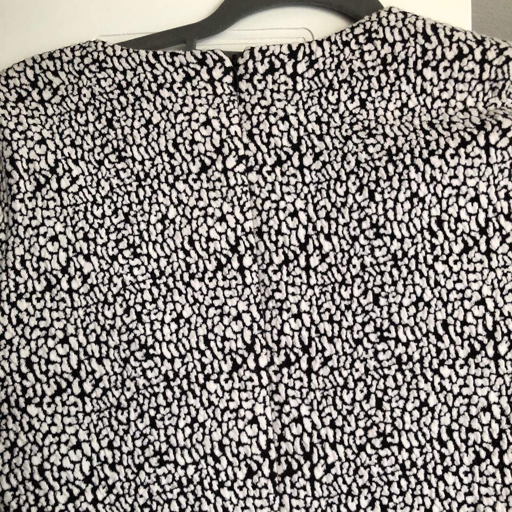 Dress - Picture 7 of 9